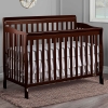 660_E_Crib_Zoom_RoomScene2